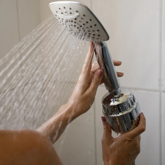 Hushwater™ 25 Stage Shower Purifier + 2 Filters